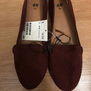 H&M Burgundy Faux Suede Flats Loafers 6 Womens